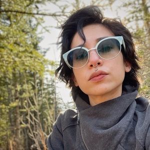 Meet your Posher, Cristiana